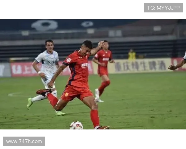 浙江队外援薅头发踹翻水桶 面临重罚